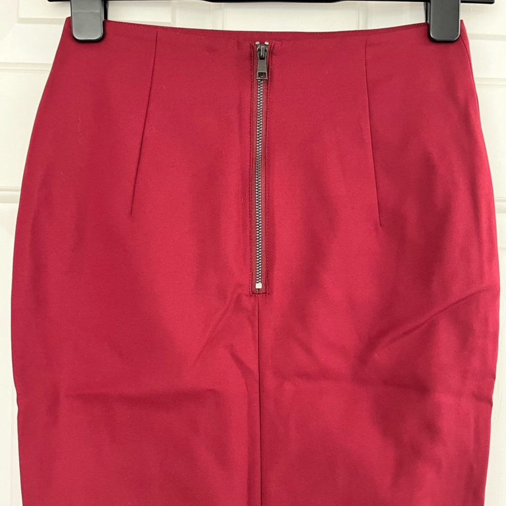 SOLD 👠 Icone Simons Burgundy Pencil Skirt XS - Picture 3 of 12